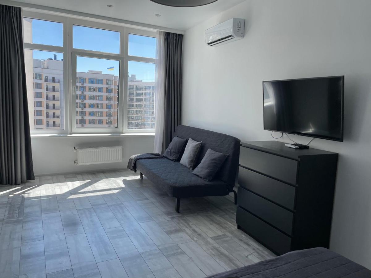 Razor Apartment Studio Self Check-In Odesa Exterior foto