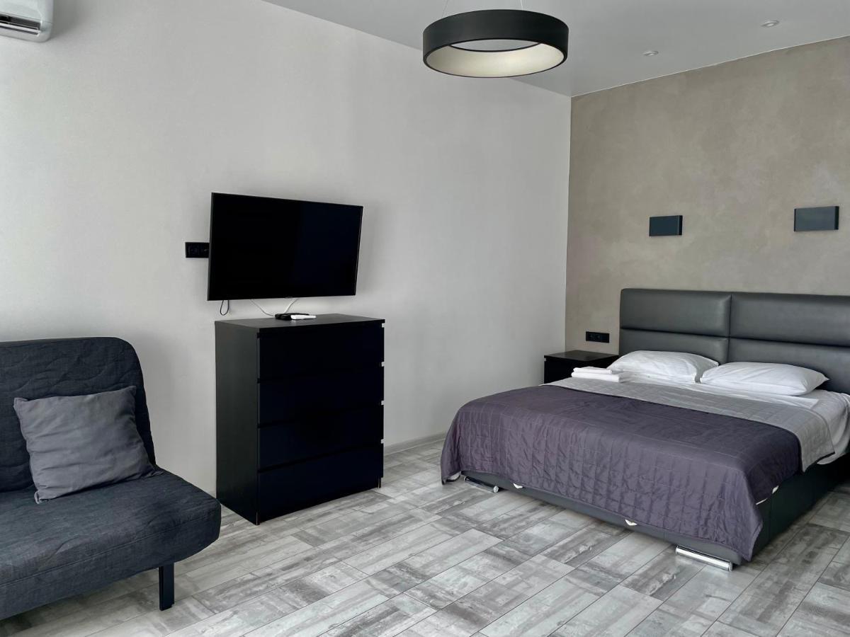 Razor Apartment Studio Self Check-In Odesa Exterior foto